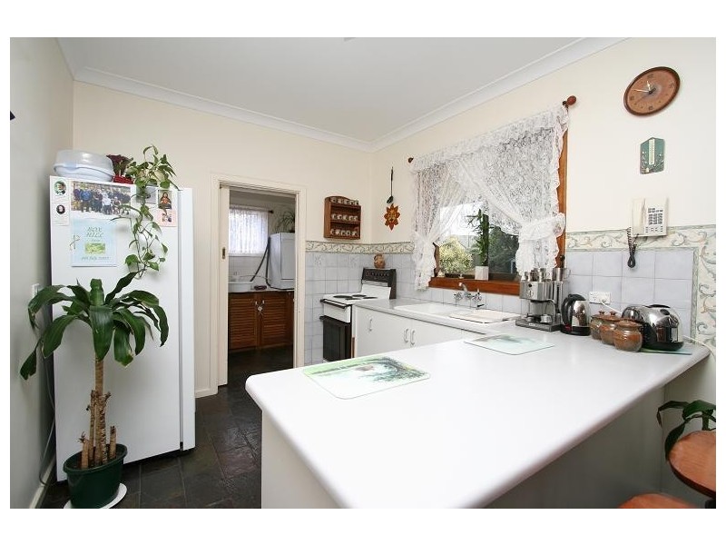 11 Boronia Crescent, Elizabeth Vale SA 5112