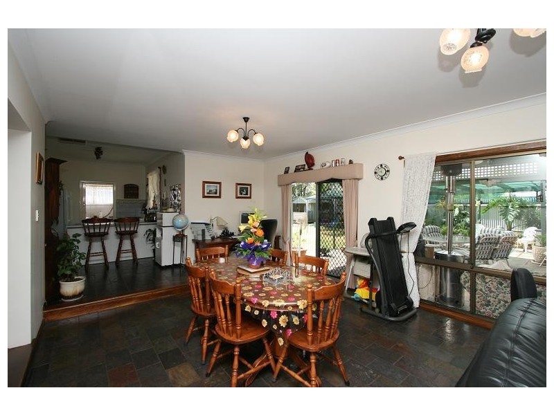 11 Boronia Crescent, Elizabeth Vale SA 5112