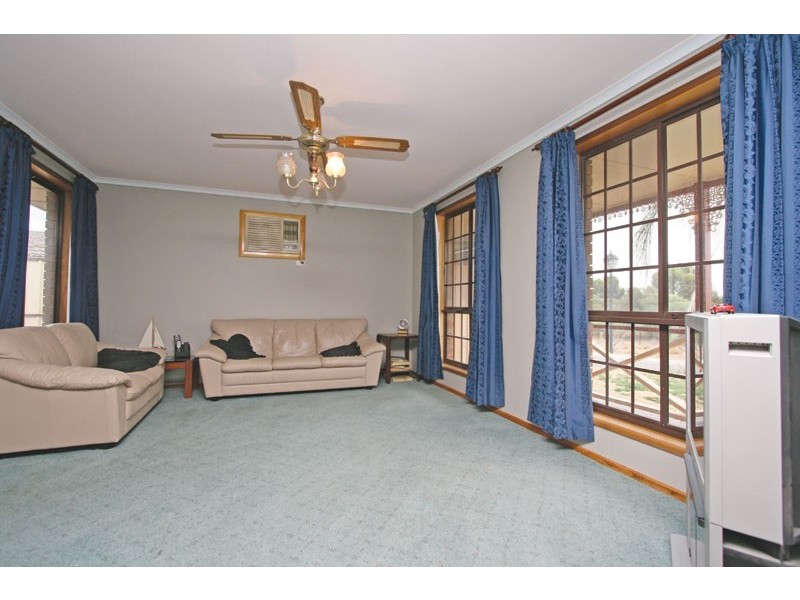 12 McGahan Crescent, Gawler East SA 5118