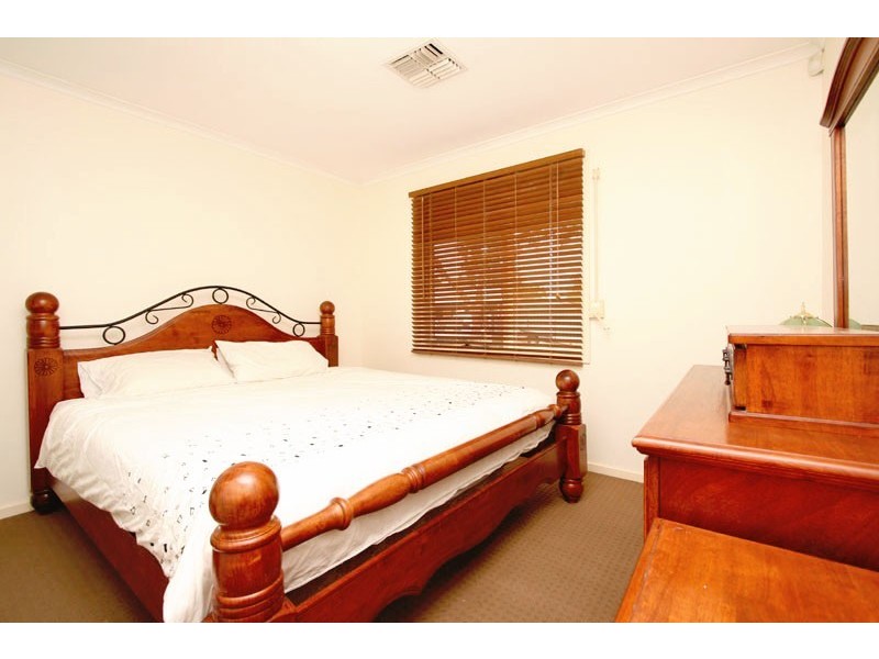 2 Venlo Court, Salisbury Downs SA 5108