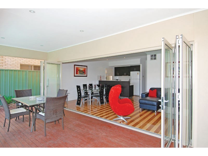 8 Pike Avenue, Mawson Lakes SA 5095