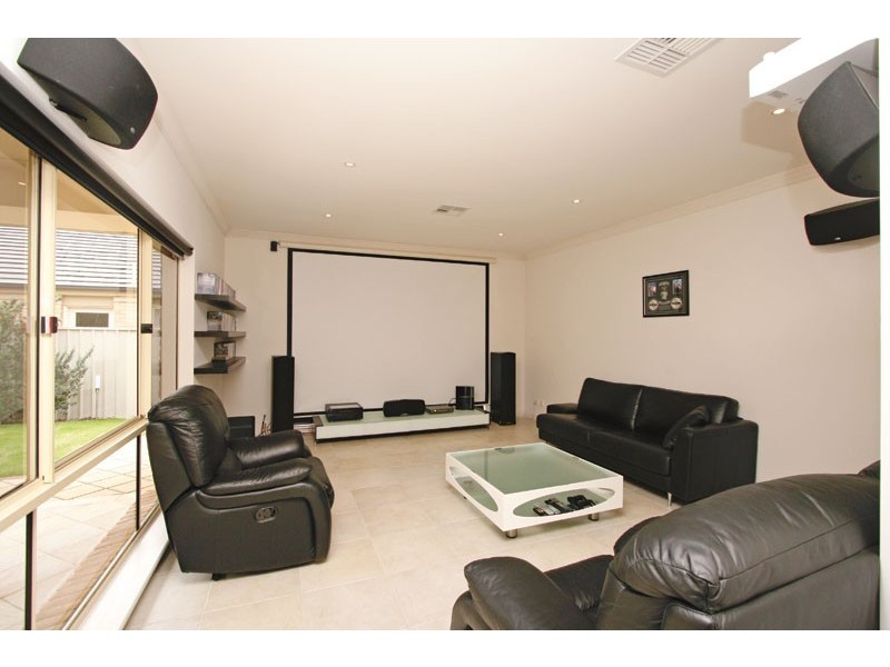 16 Springbank Boulevard, Burton SA 5110