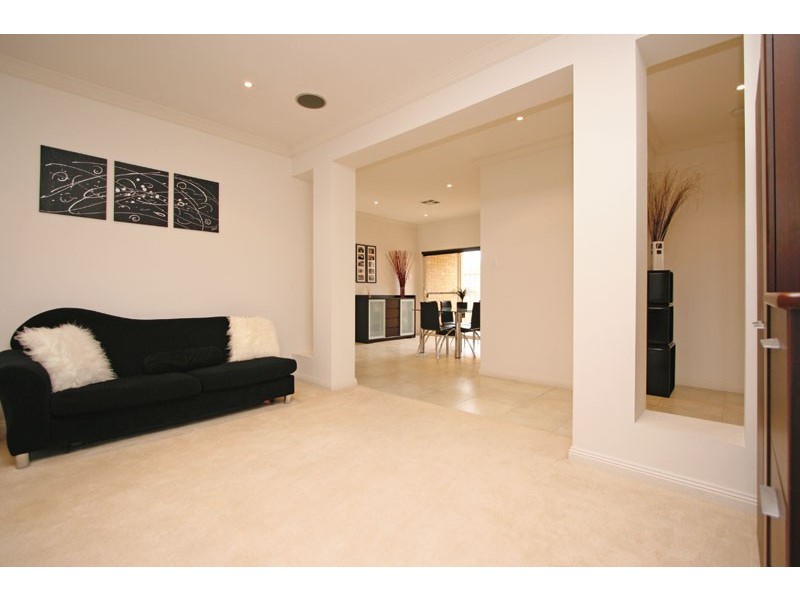 16 Springbank Boulevard, Burton SA 5110