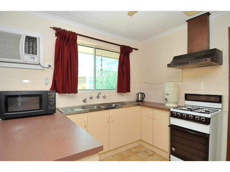 2/3 Ormsby Avenue, Parafield Gardens SA 5107