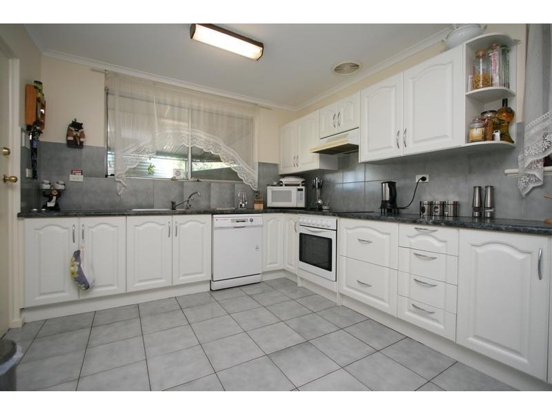 16 Lorinya Road, Salisbury Park SA 5109