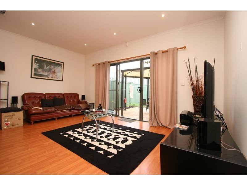 5/11-13 Prion Circuit, Mawson Lakes SA 5095