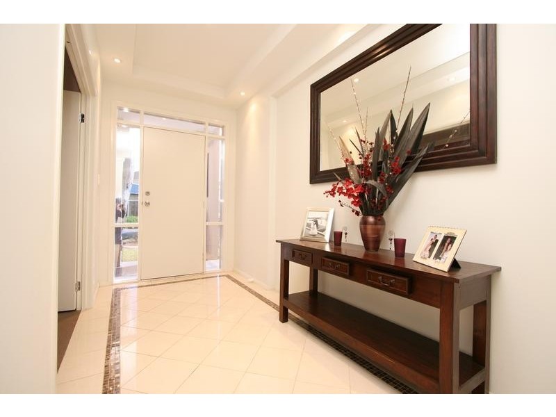 5 The Mews, Mawson Lakes SA 5095