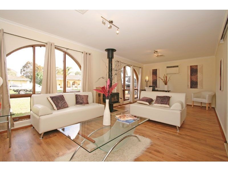 13 Cairney Place, Paralowie SA 5108