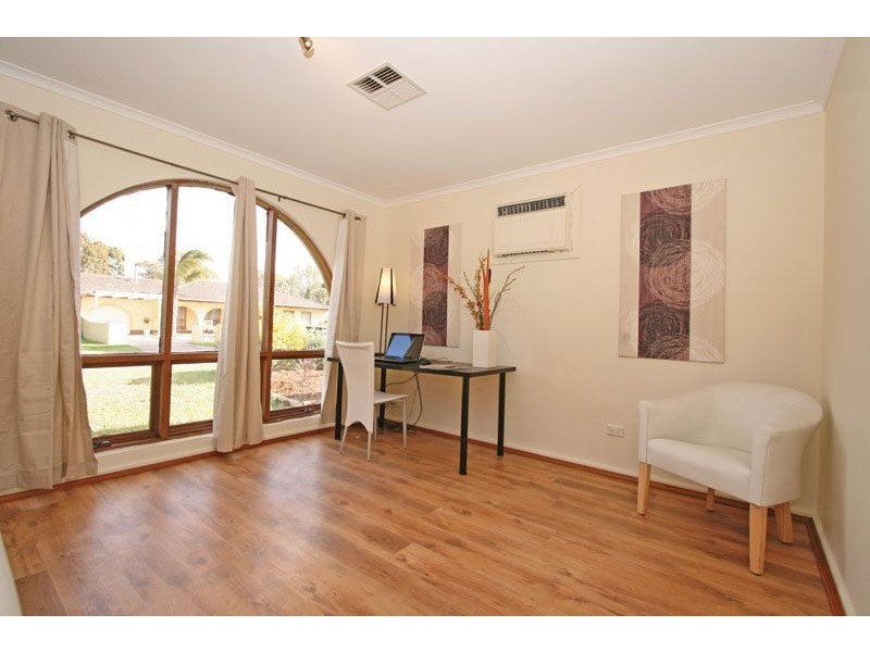 13 Cairney Place, Paralowie SA 5108