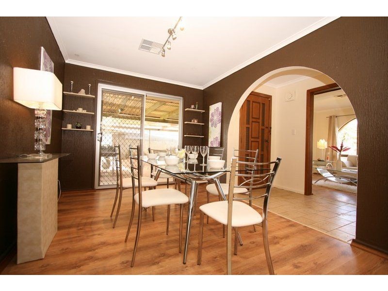 13 Cairney Place, Paralowie SA 5108