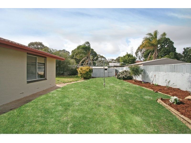 13 Cairney Place, Paralowie SA 5108