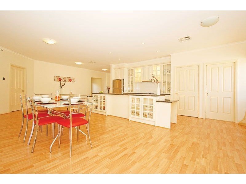 25 Springbank Boulevard, Burton SA 5110