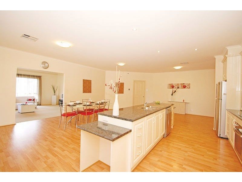 25 Springbank Boulevard, Burton SA 5110