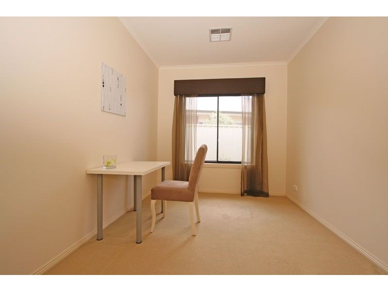 25 Springbank Boulevard, Burton SA 5110