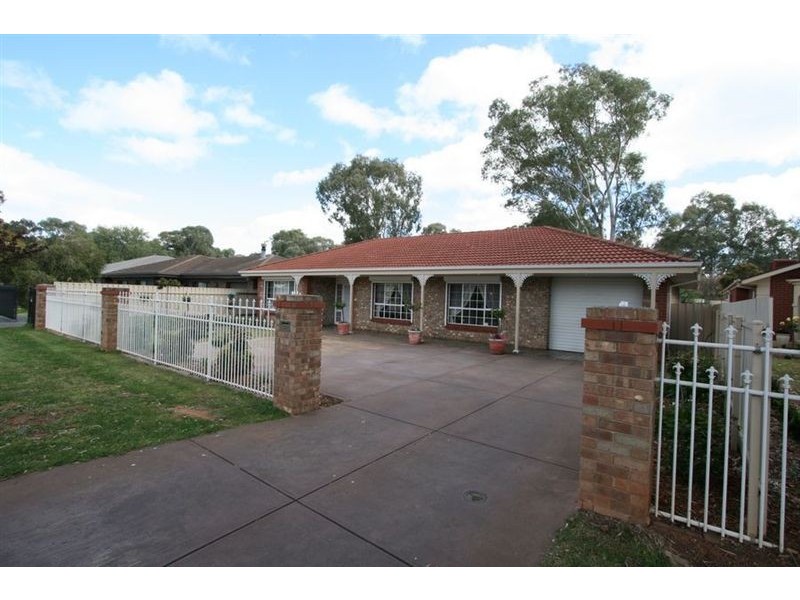 61 Goodall Crescent, Salisbury SA 5108