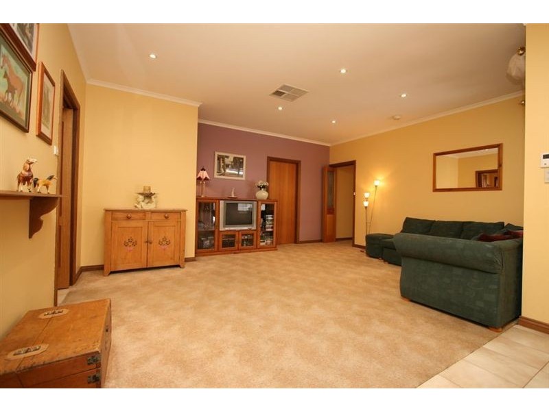 61 Goodall Crescent, Salisbury SA 5108