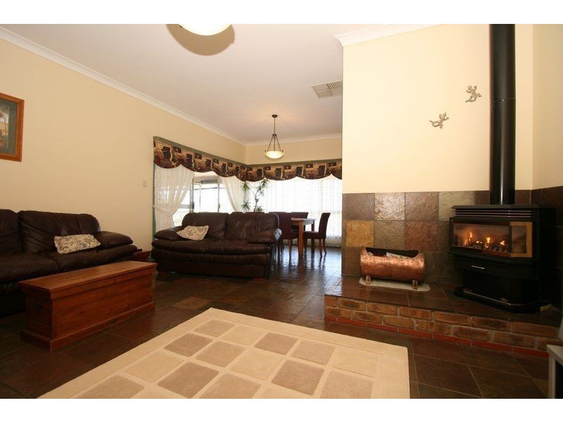 33 Williams Road, Hillbank SA 5112