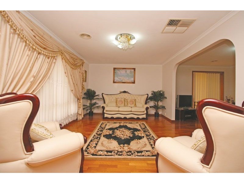 21 Chelmsford Avenue, Salisbury Heights SA 5109