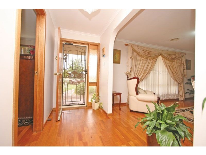 21 Chelmsford Avenue, Salisbury Heights SA 5109