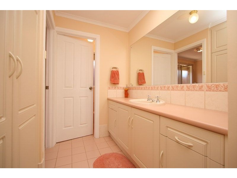 10 Coralie Court, Salisbury East SA 5109