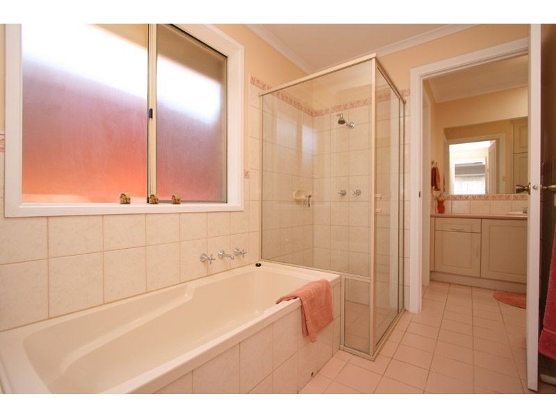 10 Coralie Court, Salisbury East SA 5109