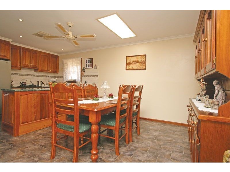 7 Paginton Crescent, Elizabeth East SA 5112