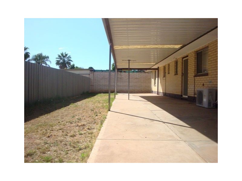 27 Universal Road, Salisbury Downs SA 5108