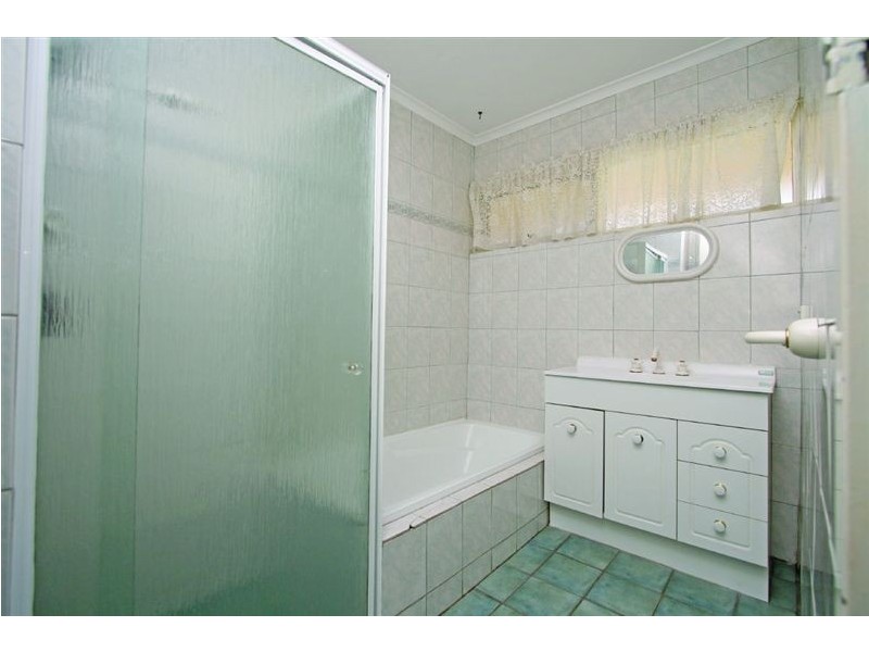 9 Engel Drive,, Salisbury East SA 5109