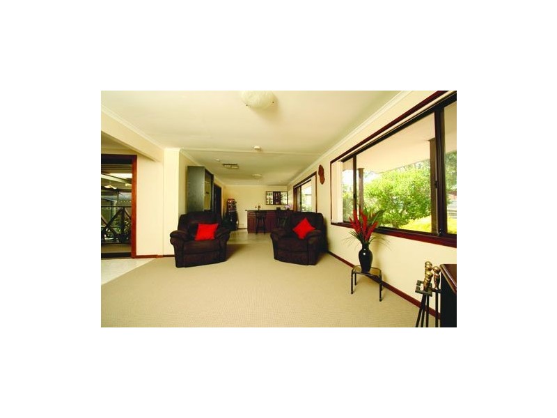 2 Paginton Cres, Elizabeth East SA 5112