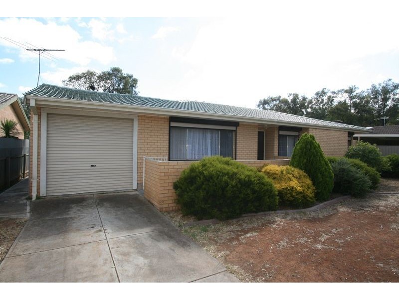 8 Daubney Court, Salisbury Downs SA 5108