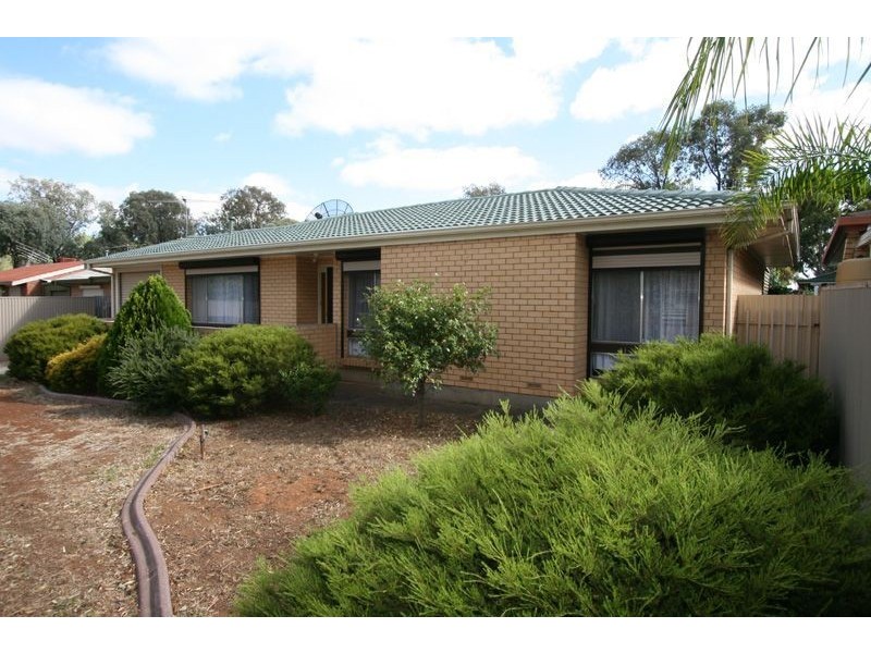 8 Daubney Court, Salisbury Downs SA 5108