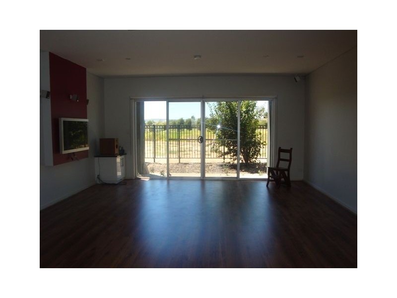 2/35 Warehouse Lane, Mawson Lakes SA 5095