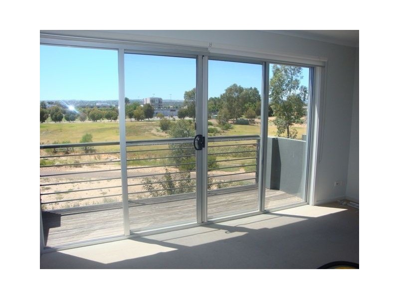 2/35 Warehouse Lane, Mawson Lakes SA 5095