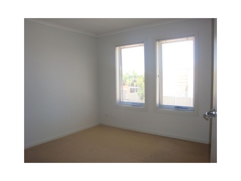 2/35 Warehouse Lane, Mawson Lakes SA 5095