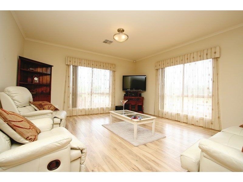 3 Greenvale Crescent, Burton SA 5110