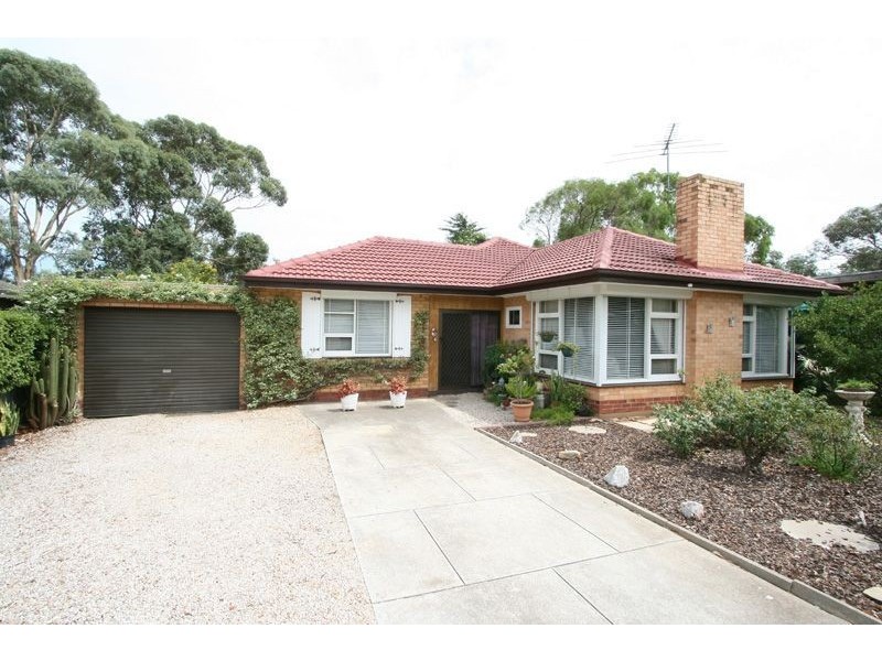 15 Daphne Road, Salisbury East SA 5109