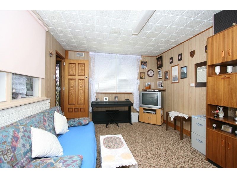 15 Daphne Road, Salisbury East SA 5109