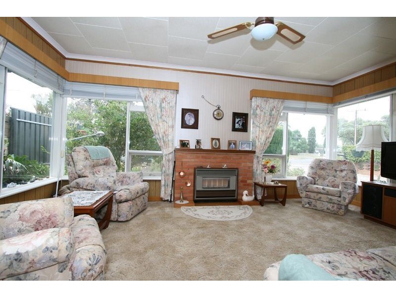 15 Daphne Road, Salisbury East SA 5109