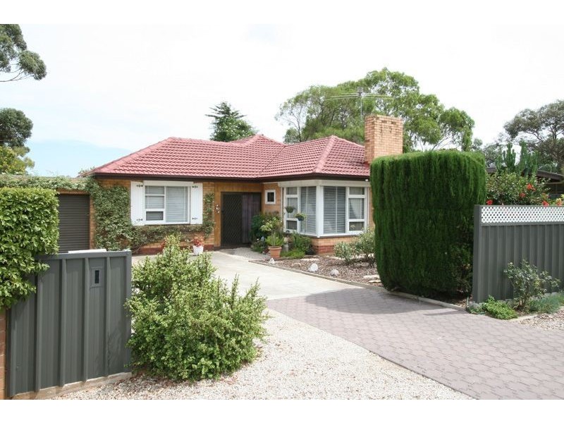 15 Daphne Road, Salisbury East SA 5109