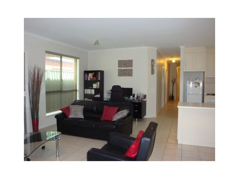 37 Grasswren Way, Mawson Lakes SA 5095