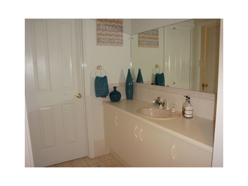 37 Grasswren Way, Mawson Lakes SA 5095