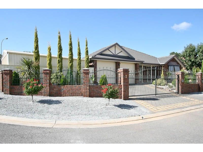 7 Bartlett Court, Golden Grove SA 5125