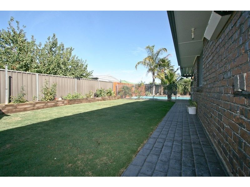 27 Burdett Drive, Paralowie SA 5108