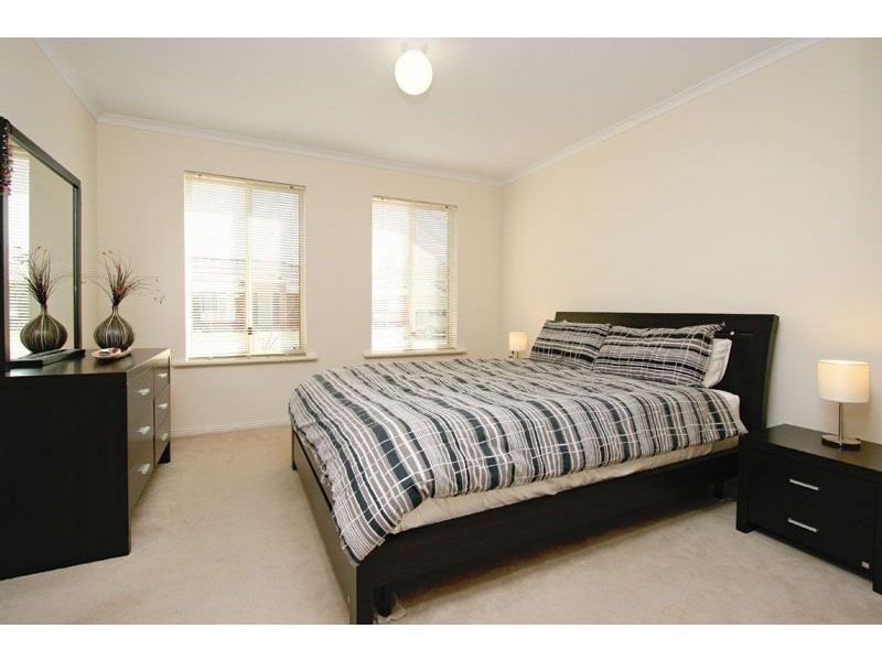 14 Lakeridge Cct, Burton SA 5110