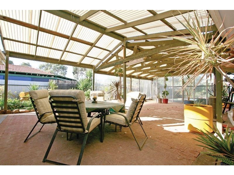4 Tarqui Dr, Paralowie SA 5108