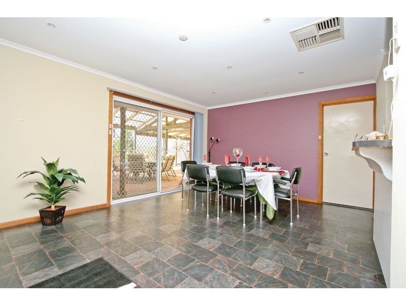 4 Tarqui Dr, Paralowie SA 5108