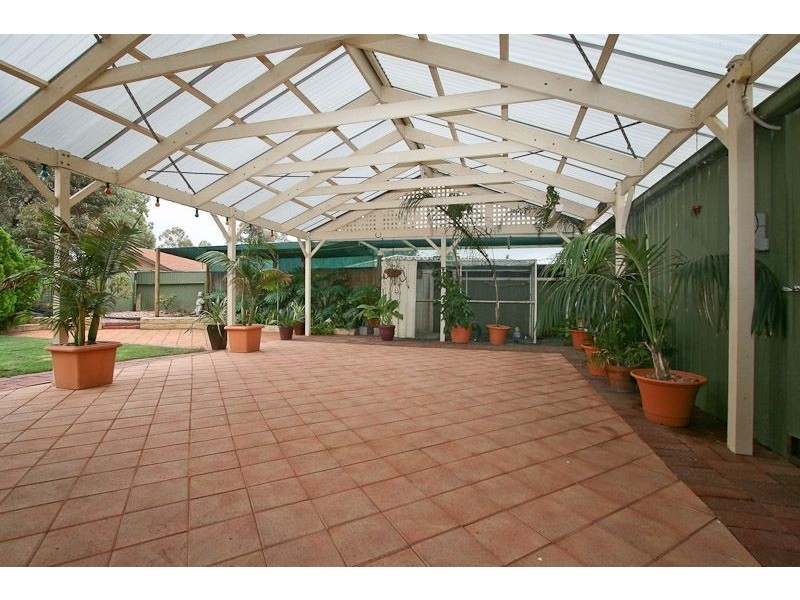 9 Hall Crescent, Burton SA 5110