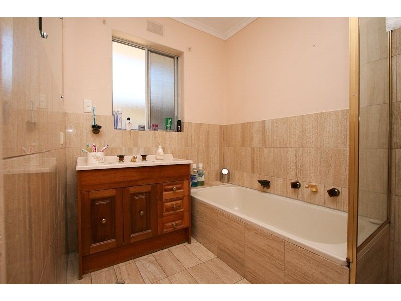 27 Wellington Avenue, Parafield Gardens SA 5107