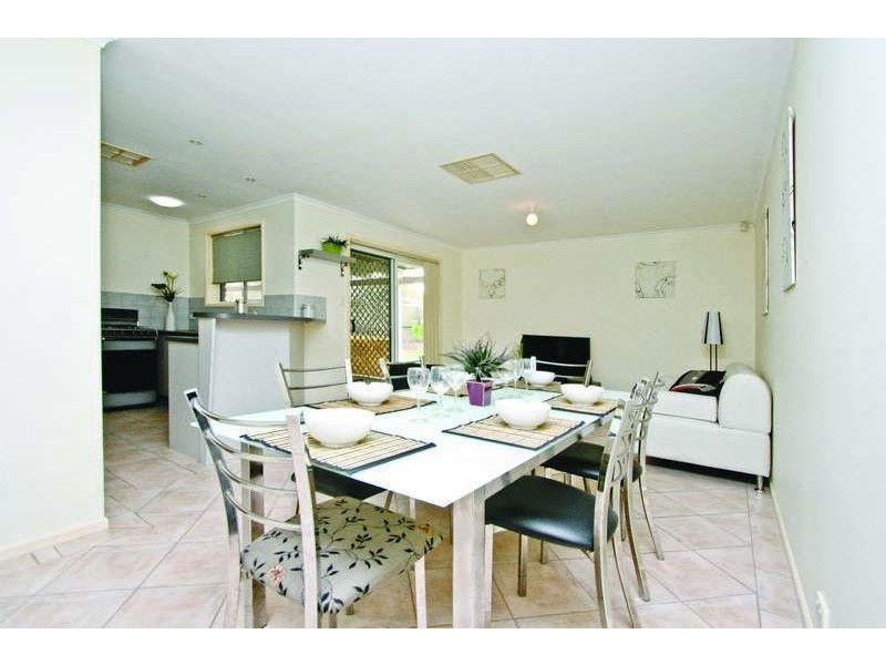 3 Watkin St, Parafield Gardens SA 5107