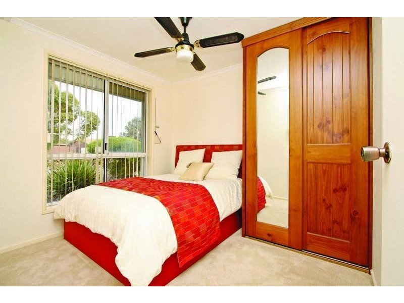 3 Watkin St, Parafield Gardens SA 5107